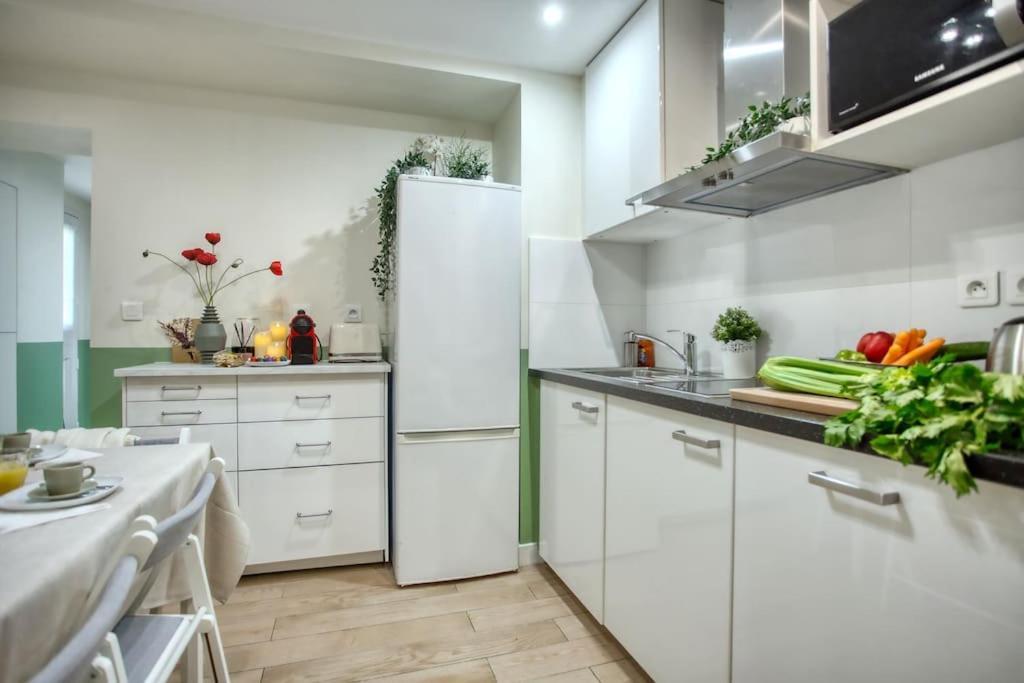 Amazing Apart New Bastille 3 Bedrooms 2 Bathrooms Παρίσι Εξωτερικό φωτογραφία